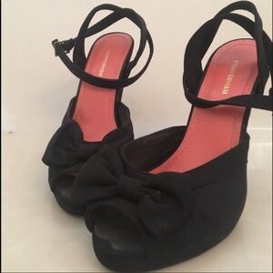 Gorgeous H&M black bow heels